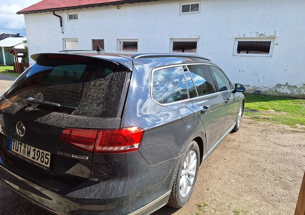 Volkswagen Passat cena 65000 przebieg: 267000, rok produkcji 2015 z Skierniewice małe 16